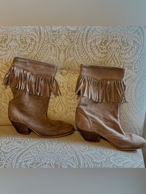 Suede Tassel Low Heal Boots